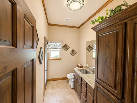 Bath - 3028 Harrell Rd, Howe, TX 75459 photo 2 of 5