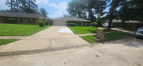9621 Royalton Dr, Shreveport, LA 71118