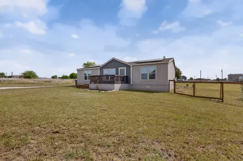 115 Vinall Cir, Decatur, TX 76234