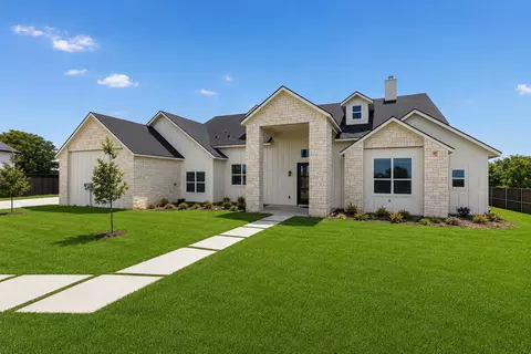 521 Fox Hill Ct, Waxahachie, TX 75167