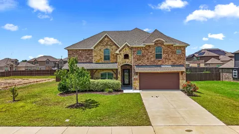 1515 Spring Hill Dr, Cedar Hill, TX 75104