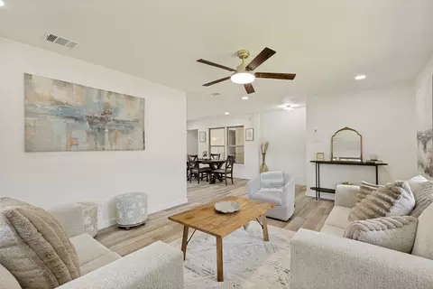 2930 Bellknoll Ln, Dallas, TX 75229