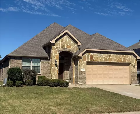 612 Redwood Dr, Greenville, TX 75402