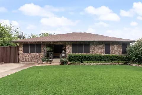 12704 Garden Grove Dr, Dallas, TX 75253