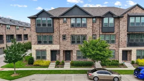 2736 Levee Ln, Lewisville, TX 75067