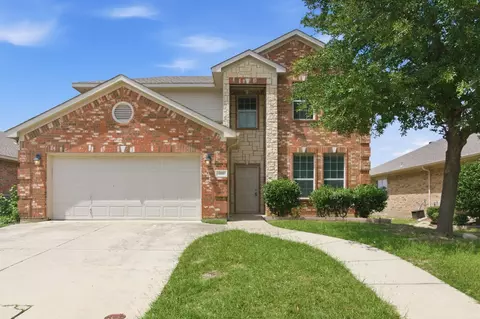 420 Sandy Creek Dr, Fort Worth, TX 76131