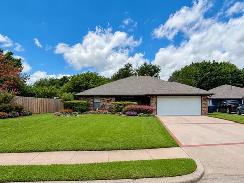 6901 Abilene Dr, Sachse, TX 75048