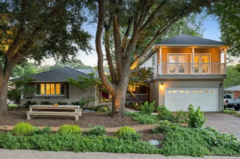 10008 Lakedale Dr, Dallas, TX 75218