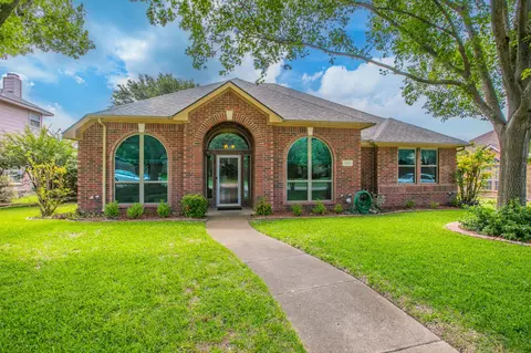 1410 Holveck Dr, Cedar Hill, TX 75104