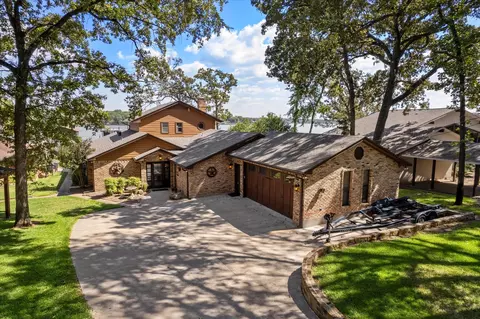 169 Deer Island Rd, Mabank, TX 75156