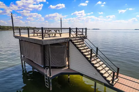 169 Deer Island Rd, Mabank, TX 75156