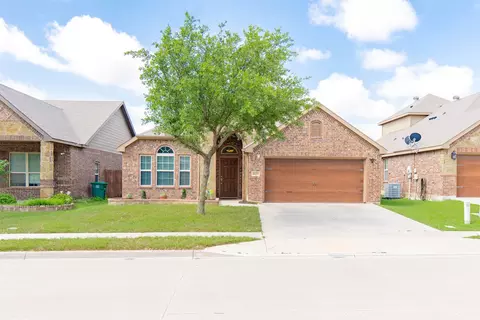 5629 Spirit Lake Dr, Fort Worth, TX 76179
