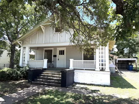 709 E 23rd St, Cisco, TX 76437
