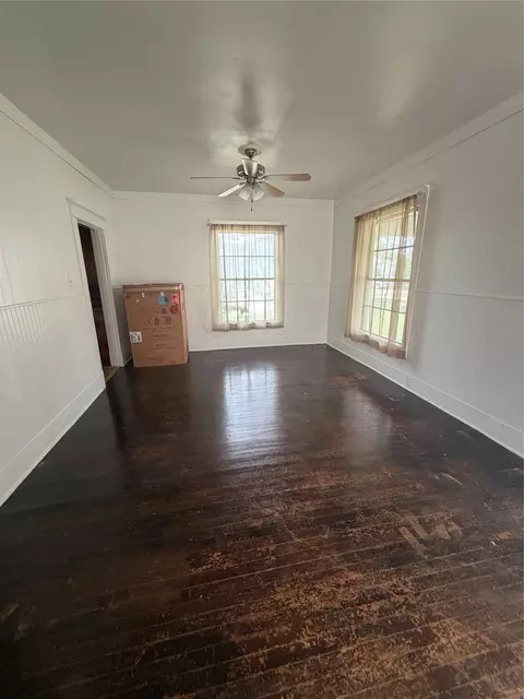 Living - 709 E 23rd St, Cisco, TX 76437 photo 2 of 2