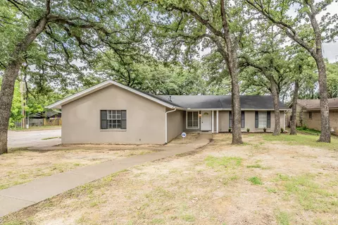 1412 Oxford St, Arlington, TX 76013