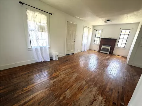Living - 707 E 23rd St, Cisco, TX 76437 photo 1 of 5