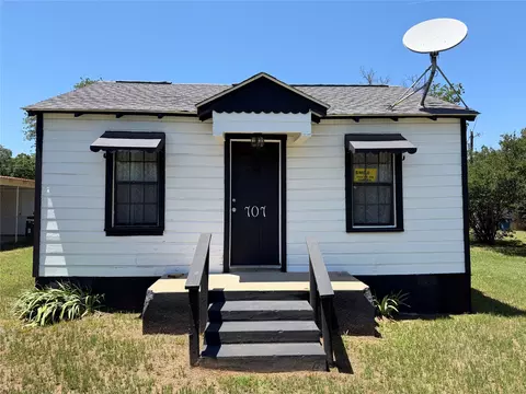 Exterior - 707 E 23rd St, Cisco, TX 76437 photo 8 of 8