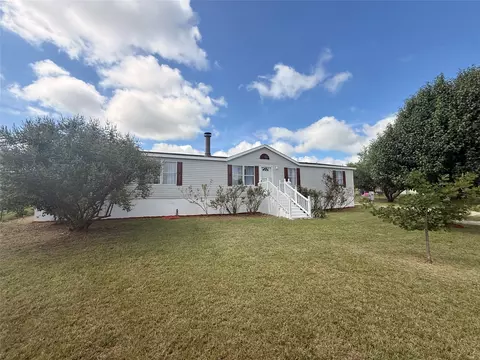 9100 Idaho St, Joshua, TX 76058