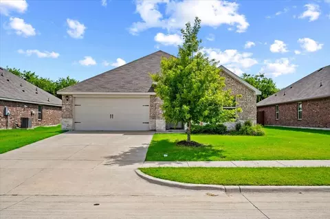 279 Thoroughbred St, Waxahachie, TX 75165