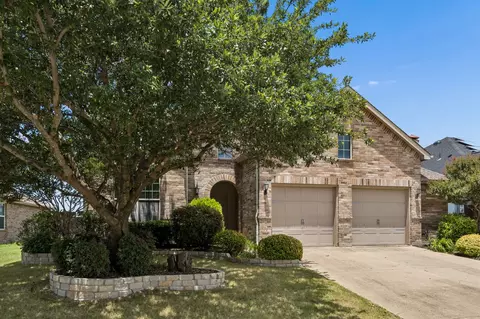 2002 Enchanted Rock Dr, Forney, TX 75126