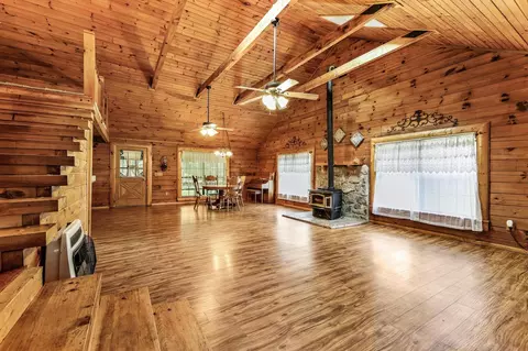 Living - 3153 State Road 91, Colbert, OK 74733 photo 1 of 3