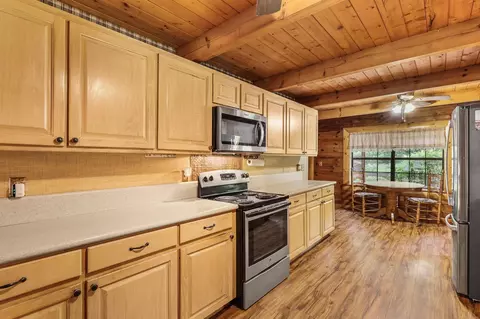 Kitchen - 3153 State Road 91, Colbert, OK 74733 photo 5 of 5