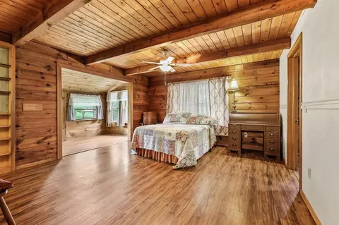 Bedroom - 3153 State Road 91, Colbert, OK 74733 photo 2 of 3
