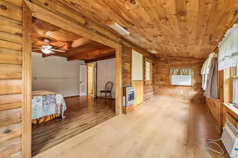 Bedroom - 3153 State Road 91, Colbert, OK 74733 photo 3 of 3