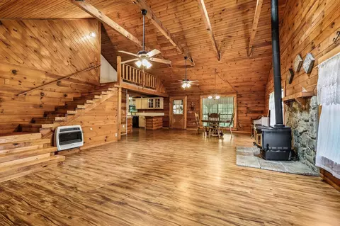 Living - 3153 State Road 91, Colbert, OK 74733 photo 2 of 3