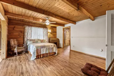 Bedroom - 3153 State Road 91, Colbert, OK 74733 photo 1 of 3
