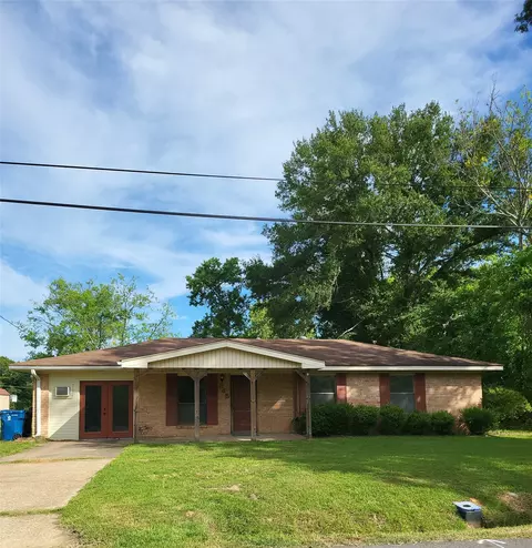 345 Warriner Ave, Shreveport, LA 71107
