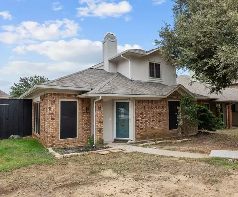2906 Menlo Park Ln, Carrollton, TX 75007