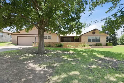 4100 Big Bend Trl, Lake Worth, TX 76135