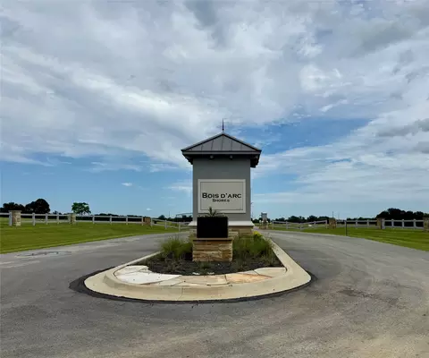 430 Shoreline Dr, Dodd City, TX 75438
