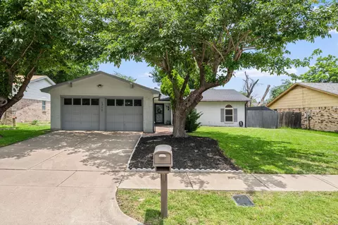 1711 Briar Meadow Dr, Arlington, TX 76014