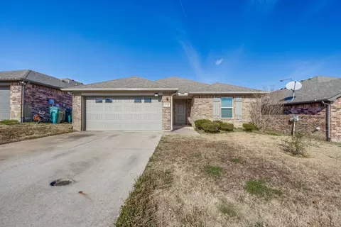 3715 Brookstone Dr, Sherman, TX 75092