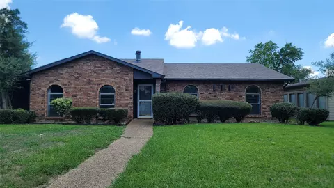 1334 Paris Dr, Garland, TX 75040