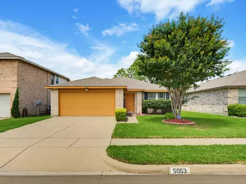 5053 Village Stone Ct, Fort Worth, TX 76179