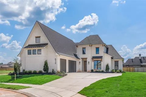 612 Danube Cir, Bossier City, LA 71111