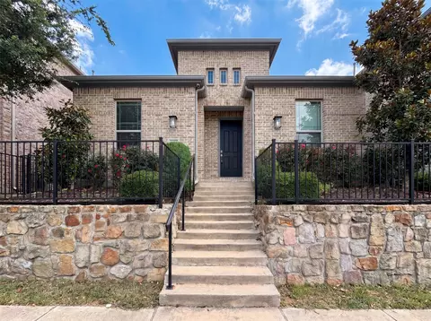 17628 Bottlebrush Dr, Dallas, TX 75252