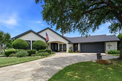 562 Timber Ridge Dr, Trophy Club, TX 76262