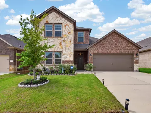 10616 Breezeway Dr, Aubrey, TX 76227