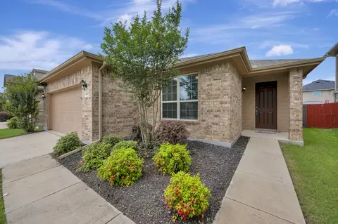3117 Antler Point Dr, Fort Worth, TX 76108