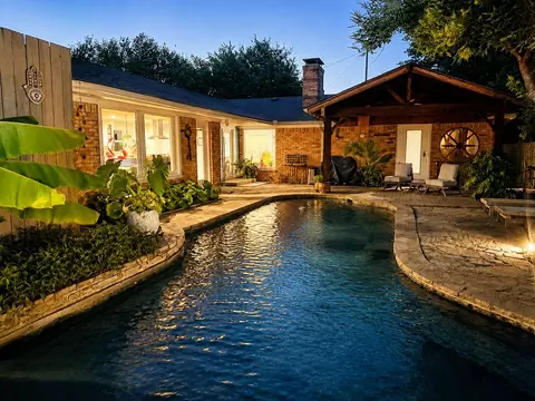 9016 Bretshire Dr, Dallas, TX 75228