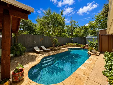 9016 Bretshire Dr, Dallas, TX 75228
