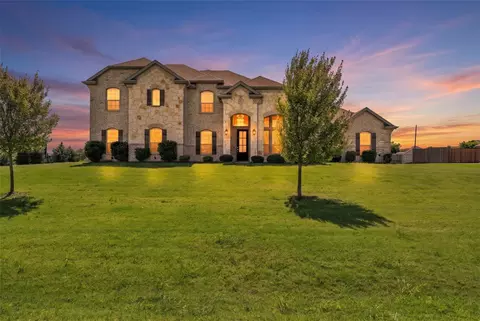 231 Berkeley Dr, Waxahachie, TX 75167