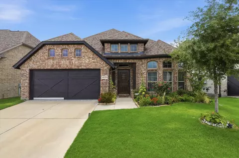 6038 Priory Dr, Aubrey, TX 76227