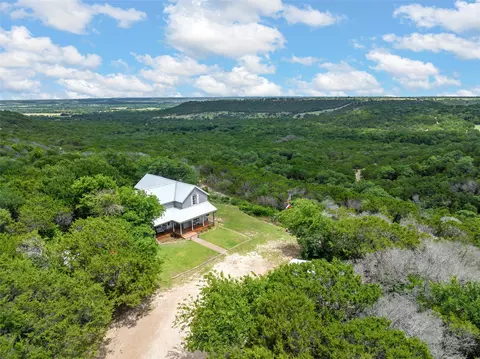 8395 State Highway 22, Meridian, TX 76665