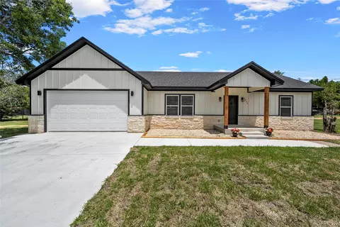 Exterior - 1630 Egan Ln, Waco, TX 76705 photo 2 of 10