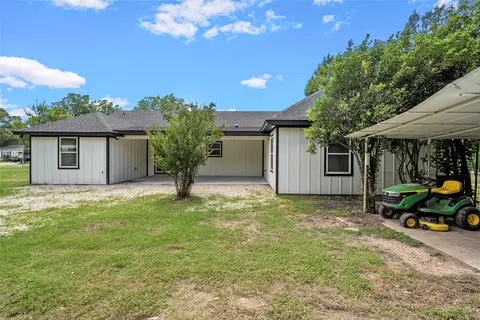 Exterior - 1630 Egan Ln, Waco, TX 76705 photo 8 of 10